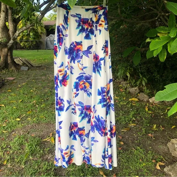 Show Me Your Mumu maxi skirt Princess Di floral Petal Paint small blue white