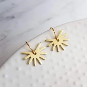 Small Gold Sun Earrings, sun ray earring, sunshine earring, little sun earring, gold gear earring, gold snowflake, sunny day earring, happy