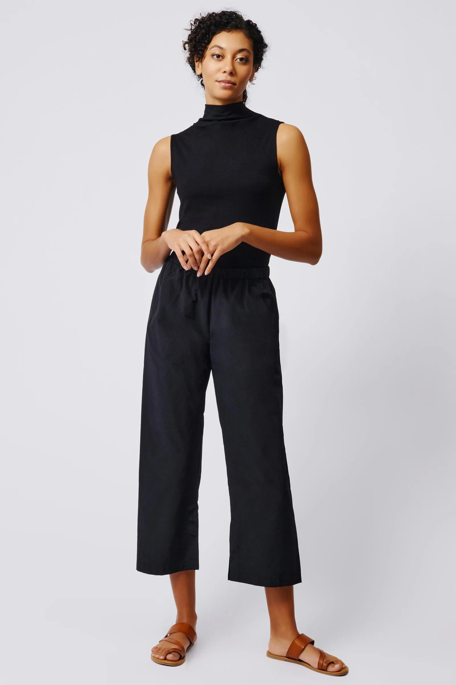 Split Hem Capri - Black Broadcloth