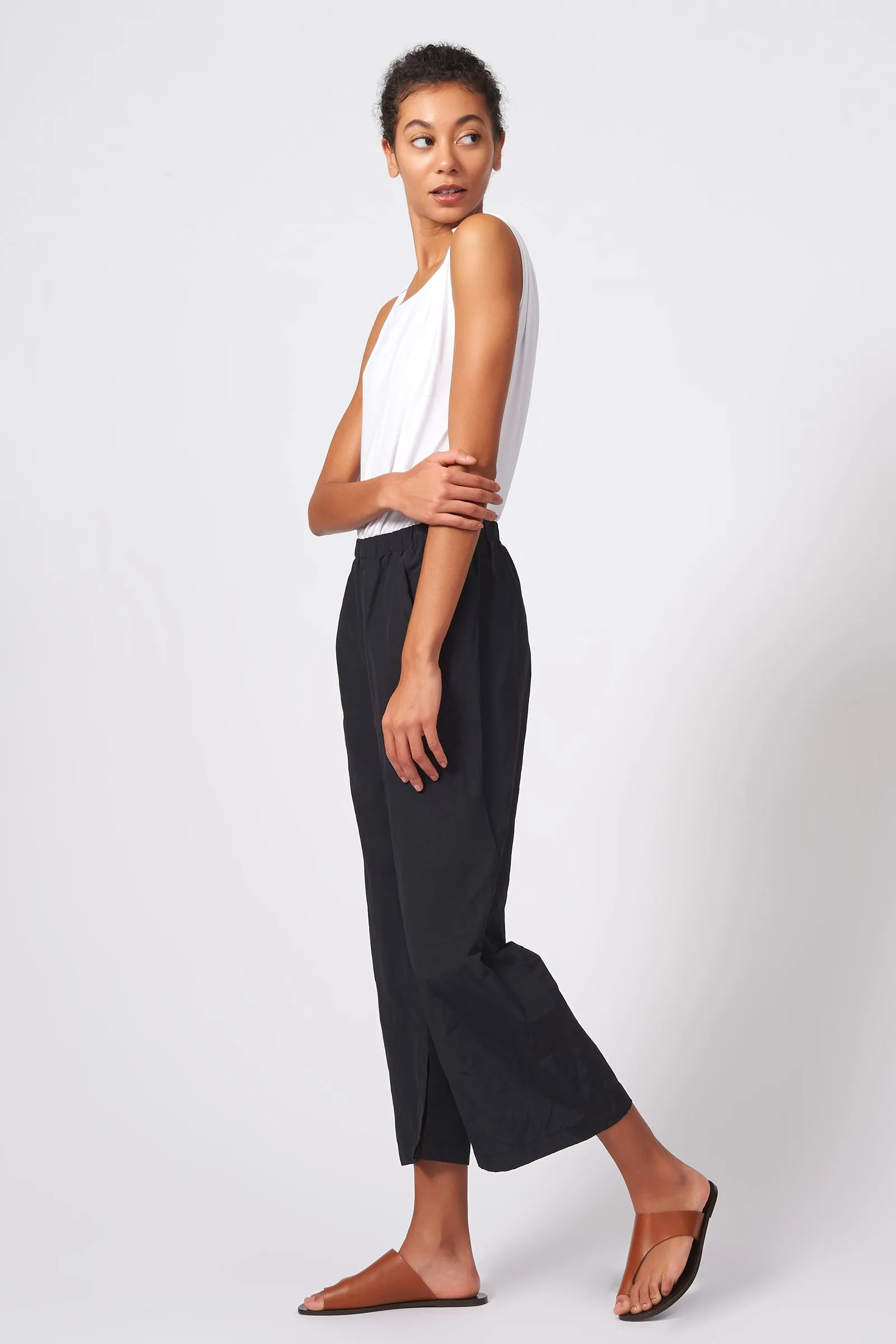 Split Hem Capri - Black