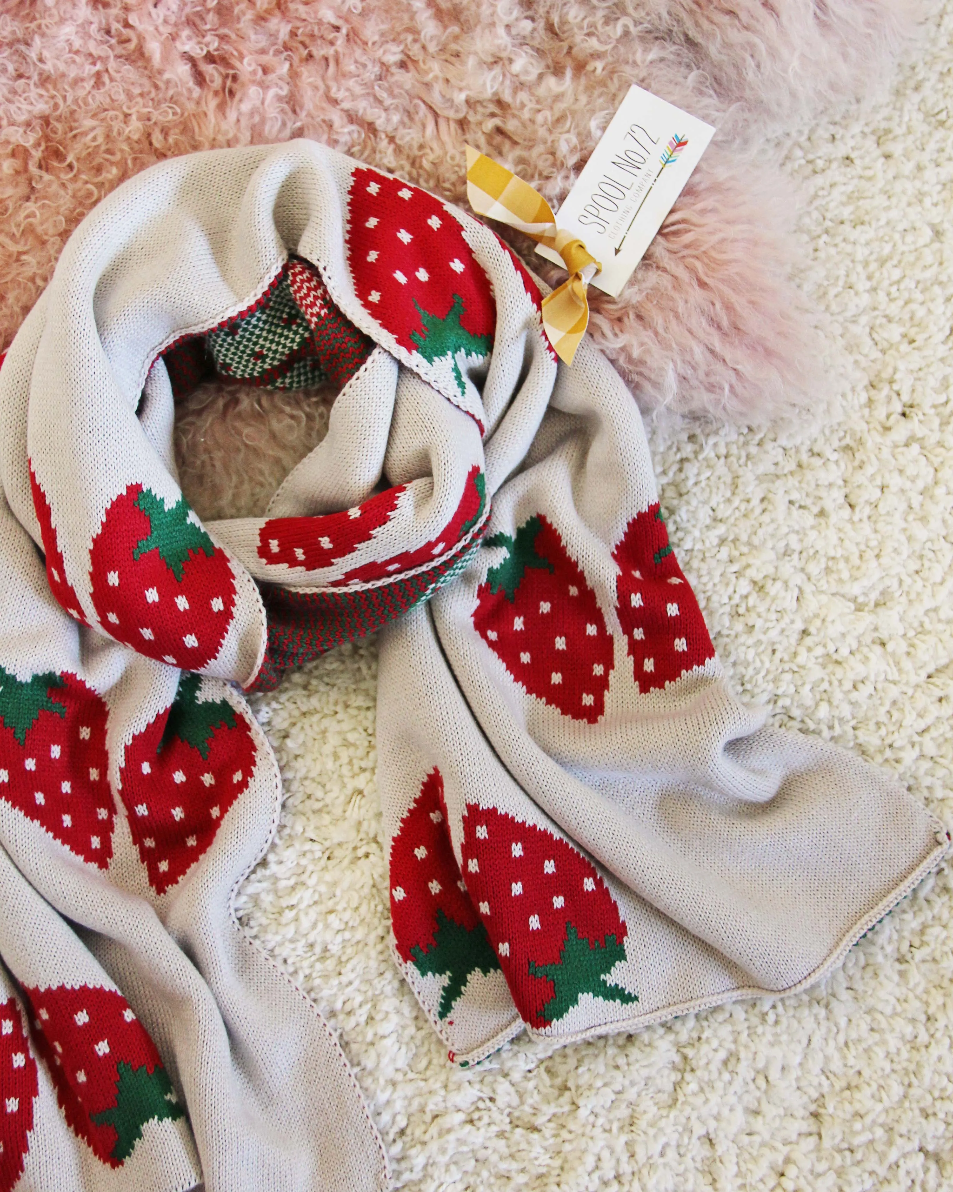 Strawberry Knit Scarf in Cream