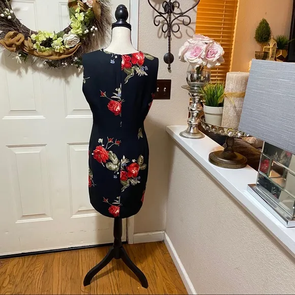 Taiga Paris Black Floral Print Vintage SheathDress