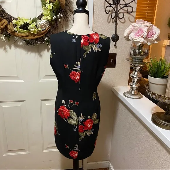 Taiga Paris Black Floral Print Vintage SheathDress