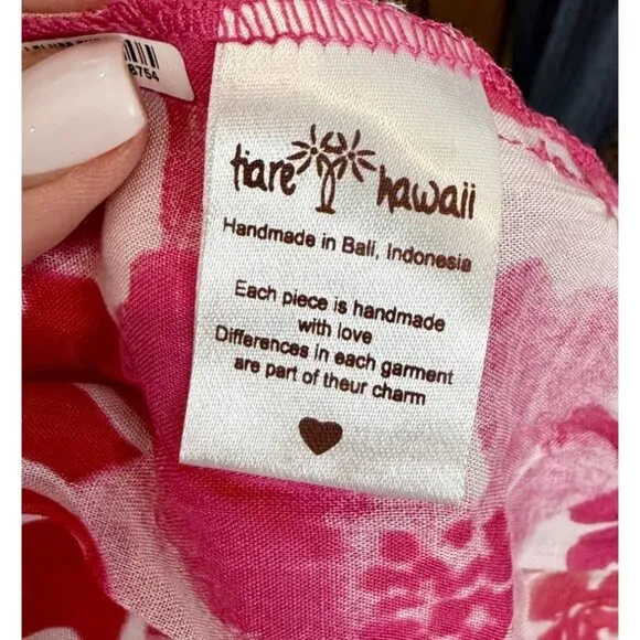 Tiare Hawaii Olivia Skirt Fiji Flowers Pink NWT - Size XS/S