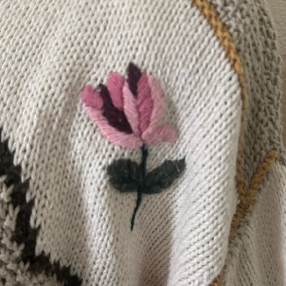 Vintage Handknitted Floral Embroidered Knit Sweater by C.I.E Express Medium