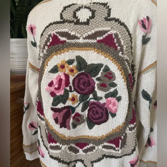 Vintage Handknitted Floral Embroidered Knit Sweater by C.I.E Express Medium