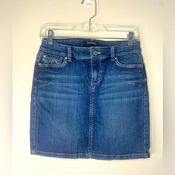WHBM Jean Mini Skirt With Jeweled Embellishments Western Concert Country Size 0