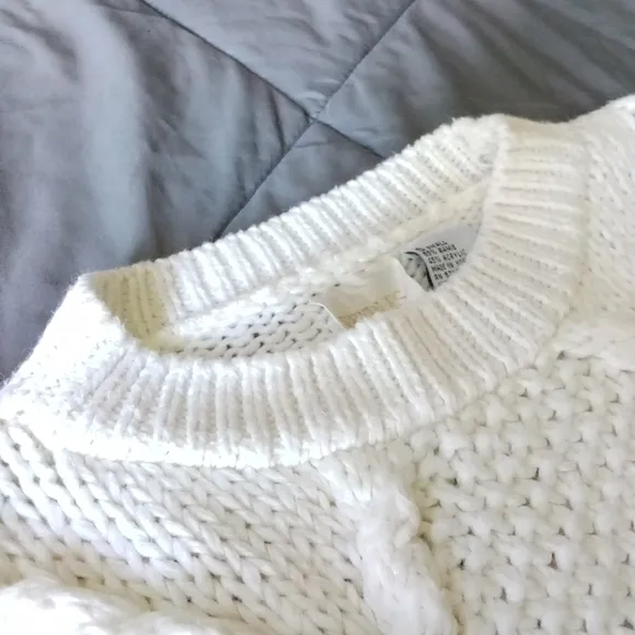 Women's Needles &amp; Yarn Sweater Oversized Multi Knit Floral White Sweater Ribbed