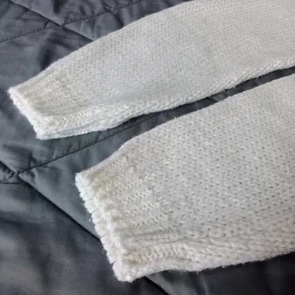 Women's Needles &amp; Yarn Sweater Oversized Multi Knit Floral White Sweater Ribbed