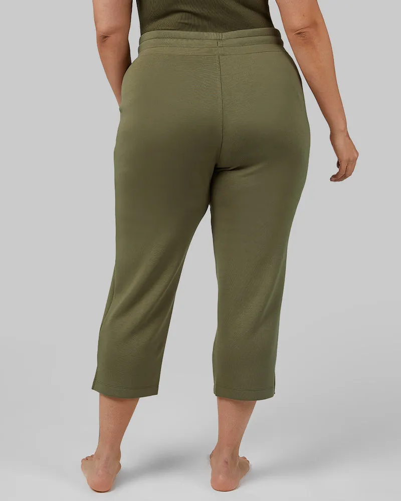 WOMEN'S STUDIO TECH CAPRI